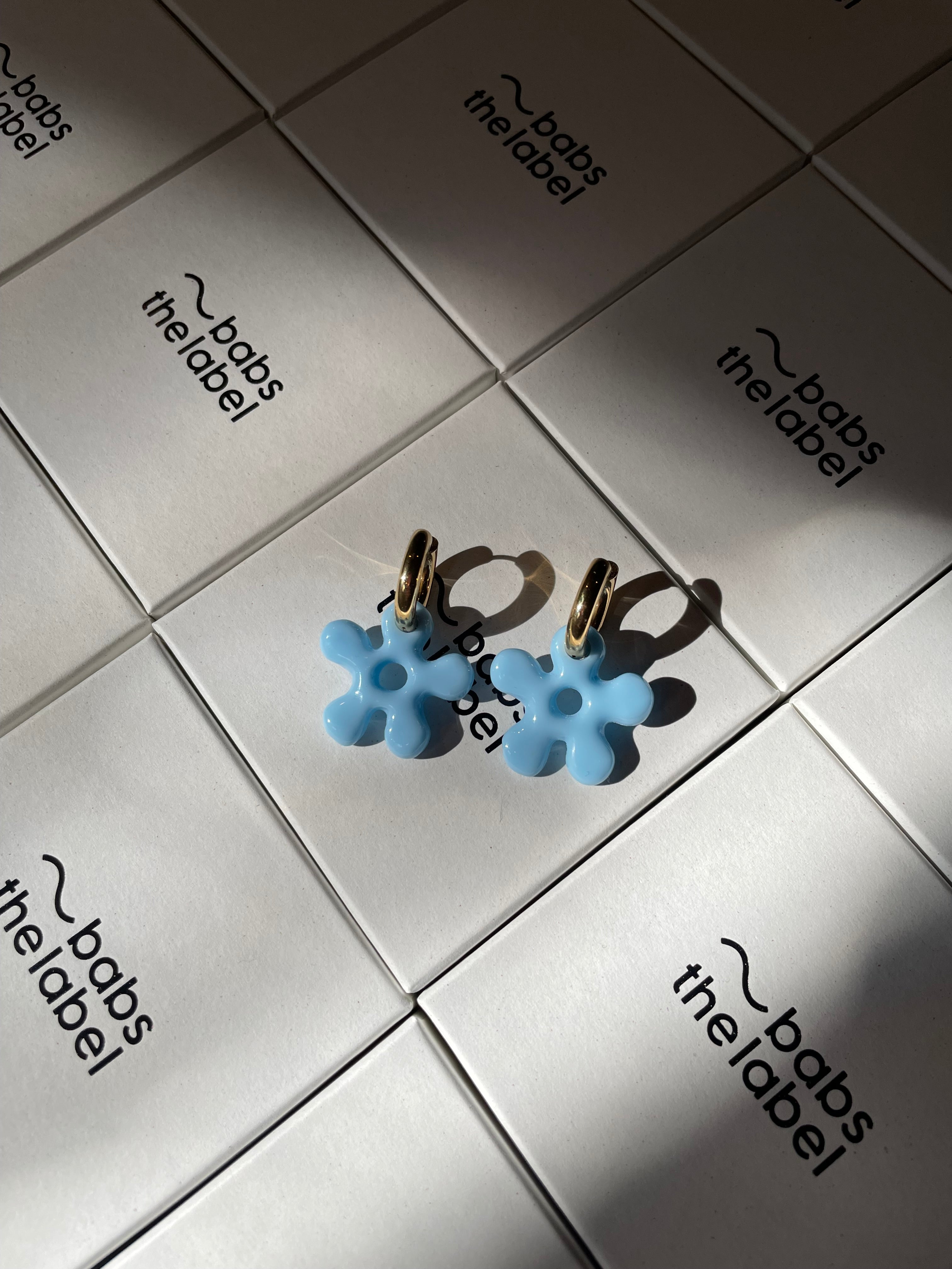 The Sunflower Earrings Light blue - Babs The Label